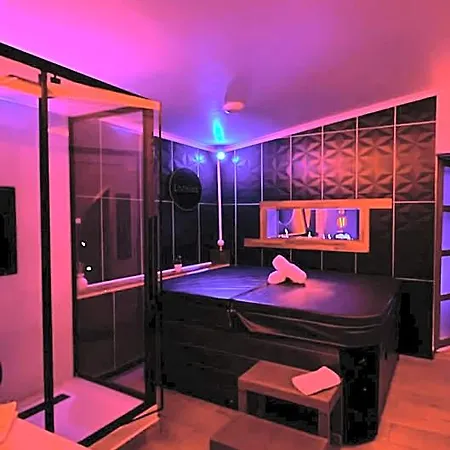 Hotel Loveroom L'1timiste Cds *